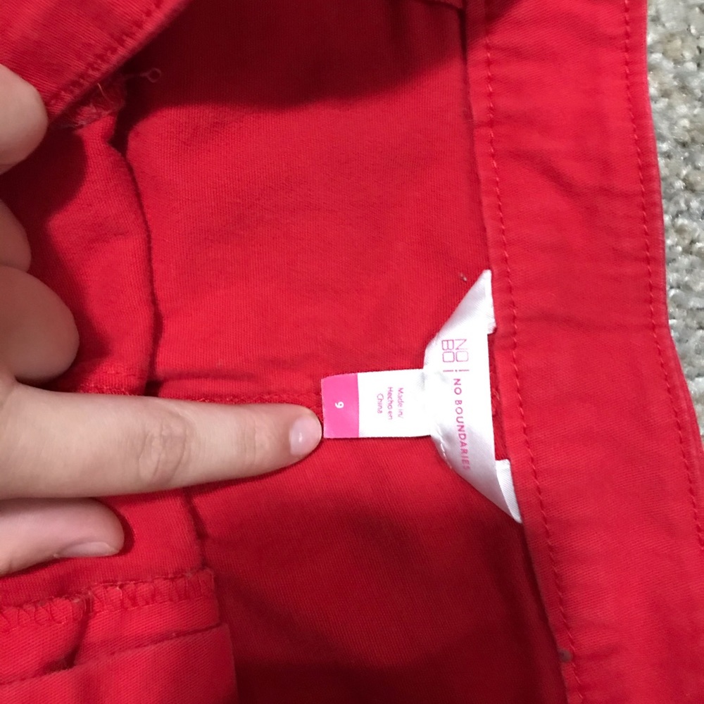 Shorts - Picture 3 of 3